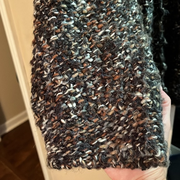 Multi-black sweater in XS but fits like a small or even medium. - Picture 4 of 4